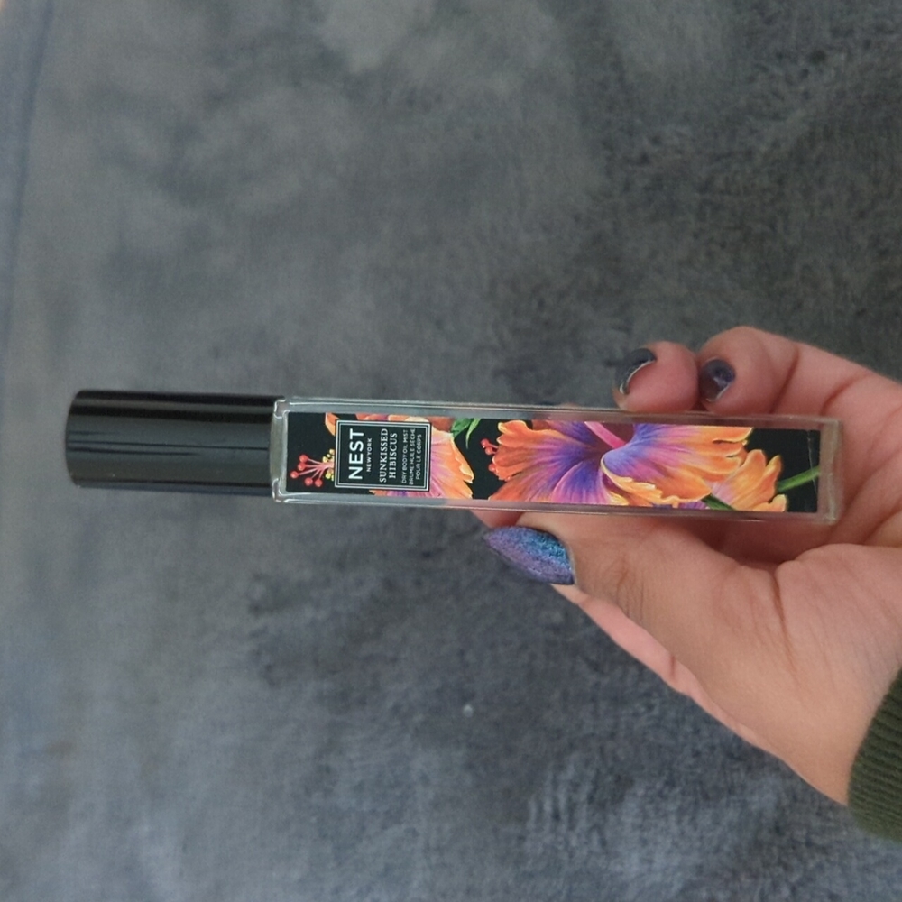 Nest Sunkissed Hibiscus Dry Body Oil Mist